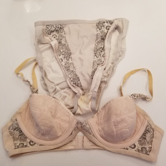 #913N Natori 2 pcs Set: 36A bra and S/M panties. - Picture 4 of 16